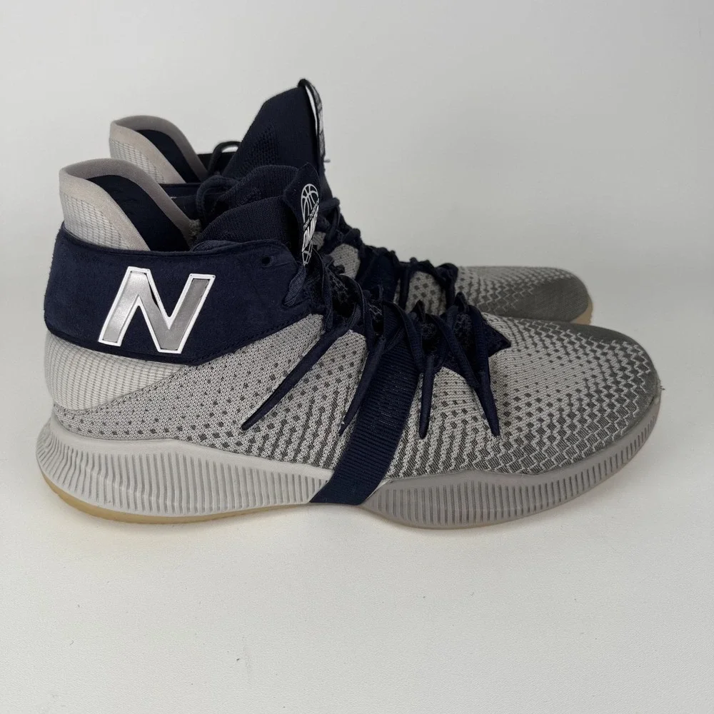 New Balance OMN1S Shoes Mens Size 12.5 Navy Gray Basketball UMaine Team BBOMNXNG